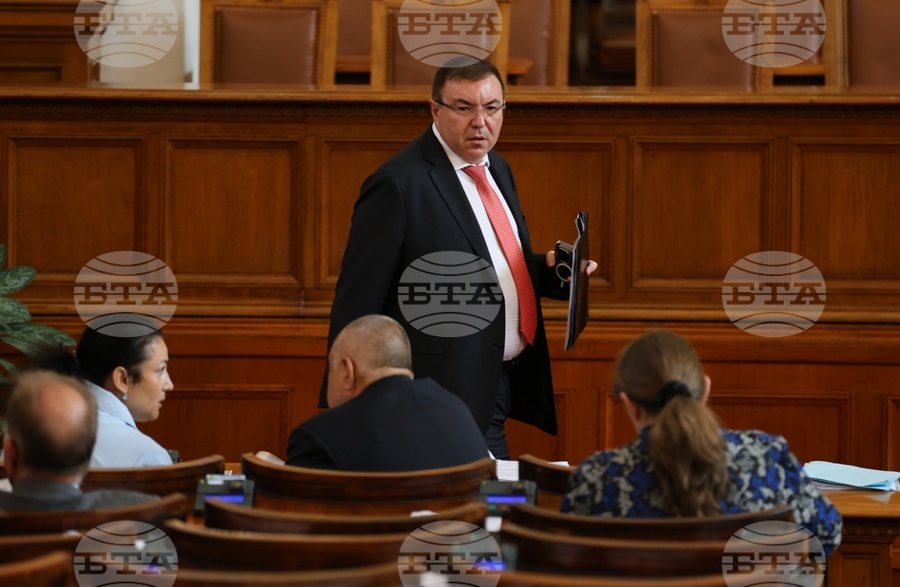 Парламент - заседание - Костадин Ангелов