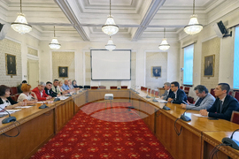 Парламент - ПП-ДБ - КНСБ - среща