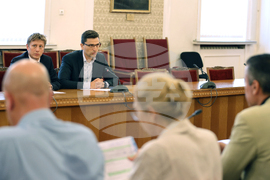 Парламент - ПП-ДБ - КНСБ -  среща