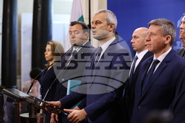 Парламент - Възраждане - брифинг