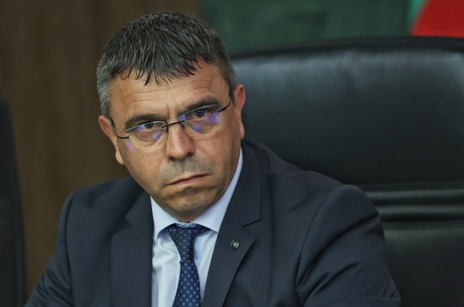 Мъжът, чието тяло е намерено край Търговище, е бил убит, а извършителят е задържан, съобщи гл. комисар Атанас Илков