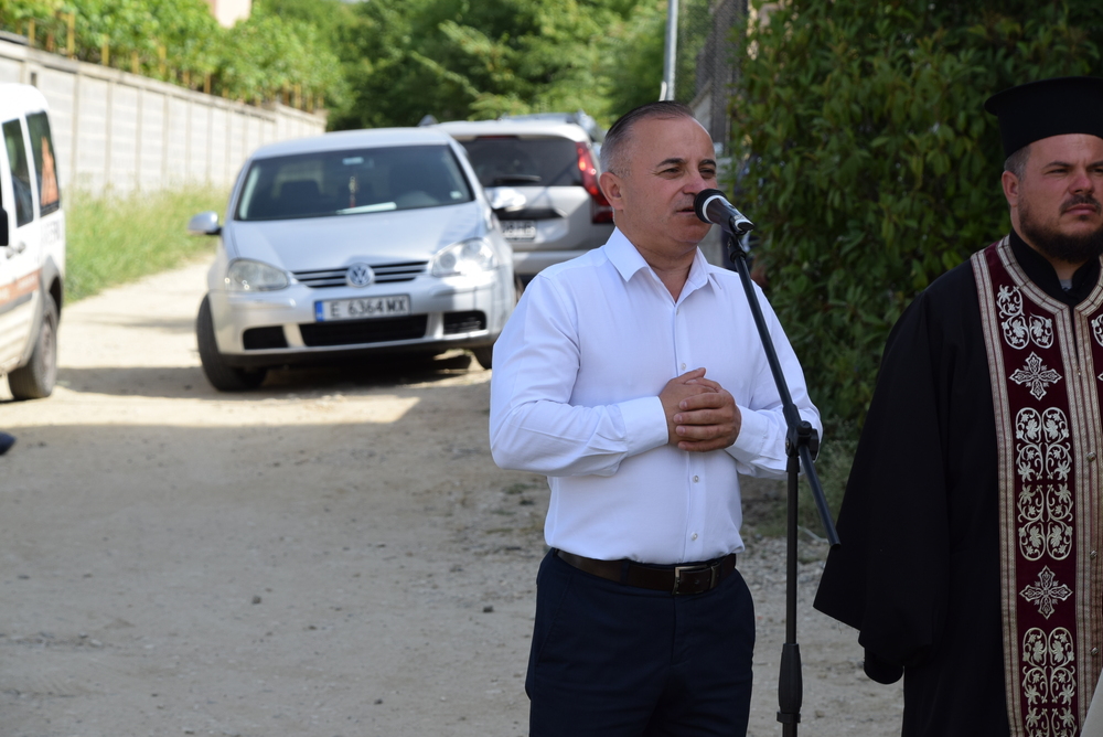 Община Сандански: Започна изграждането на ул. „Дезудава“ в м. „Нишан Таши“, Сандански