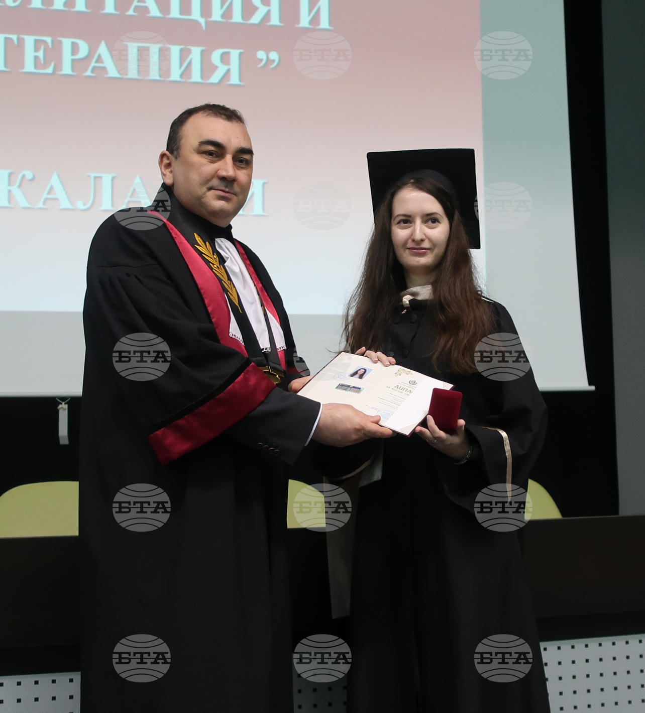 Плевен - Медицински университет - дипломанти - клетва