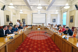 Парламент - БСП - КНСБ - среща