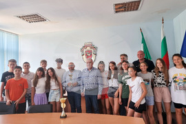 Разград - общинска администрация - баскетболисти - среща