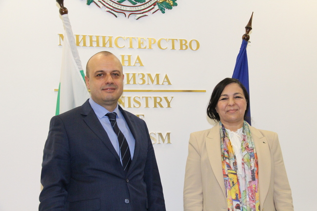    Министър Проданов се срещна с алжирския посланик Н. Пр. Байа Бенсмаил