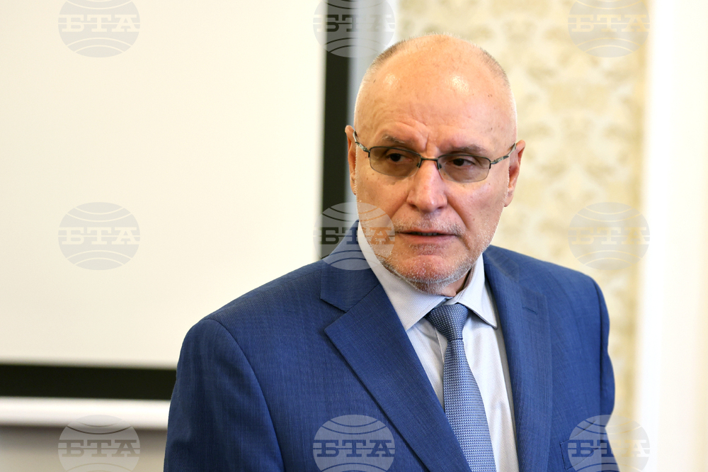 Парламент - Комисия по бюджет и финанси