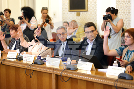 Парламент - Комисия по бюджет и финанси