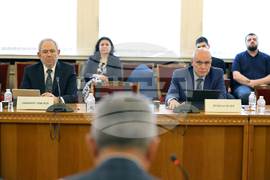 Парламент - Комисия по бюджет и финанси