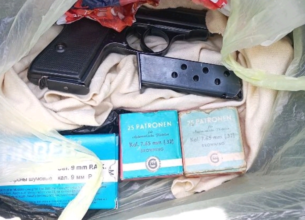 МВР: Служители на ГДБОП неутрализираха престъпна група, занимавала се с държане и разпространение на огнестрелни оръжия