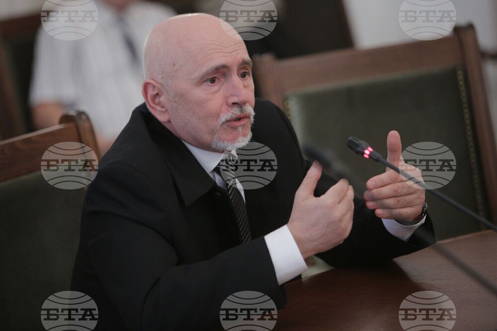 Парламент - Комисия по транспорт и съобщения