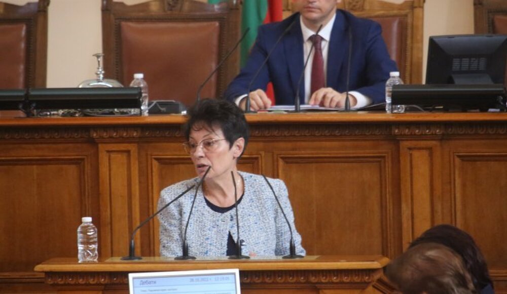 БСП: Ирена Анастасова с въпрос към здравния министър относно състоянието на болницата в град Ловеч
