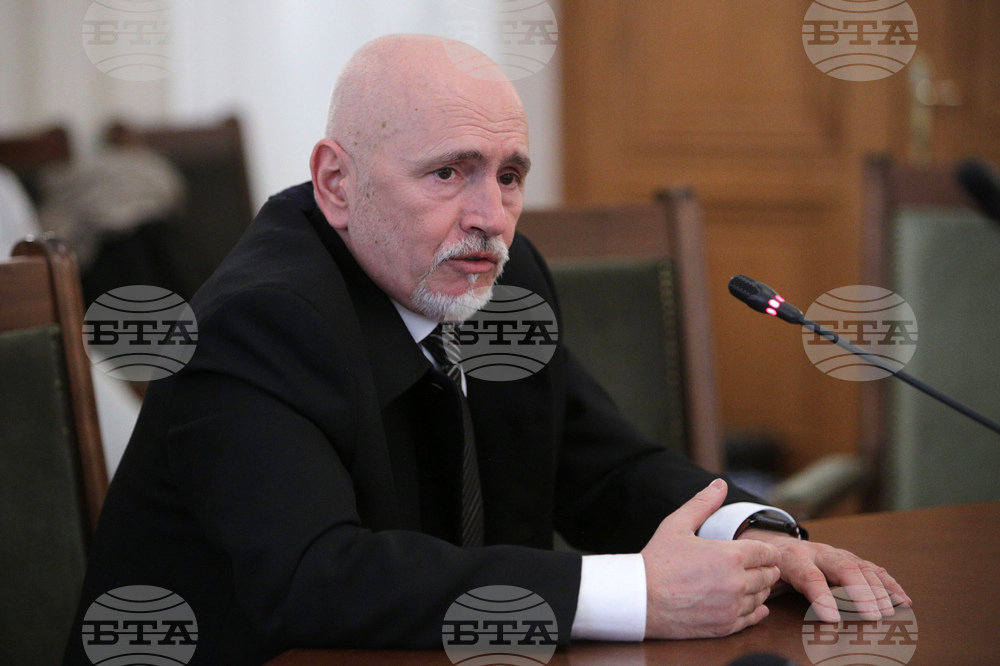 Парламент - Комисия по транспорт и съобщения