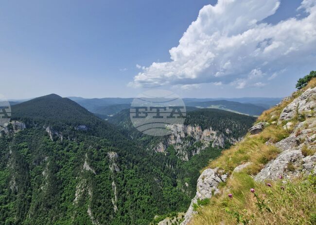 Добри са условията за туризъм в планините, съобщиха от ПСС на БЧК