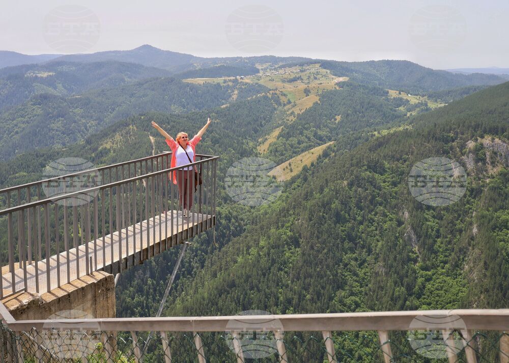Село Ягодина - панорамна площадка "Орлово око"
