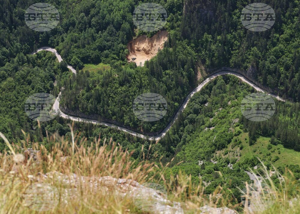 Good Mountain Hiking Conditions on Wednesday