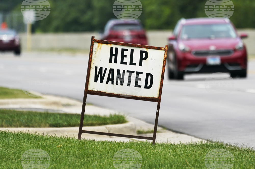 Новите молби за обезщетения при безработица в САЩ нарастват повече от очакваното