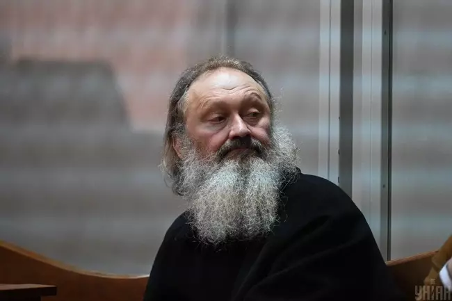 Киевски съд нареди задържането под стража на бившия наместник на Киевско-Печорската лавра и определи значителна гаранция за освобождаването му