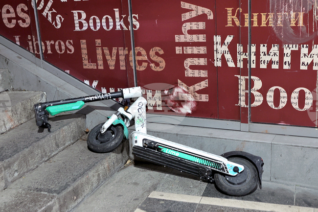 Момче е с опасност за живота след инцидент с индивидуално електрическо превозно средство в Бургас