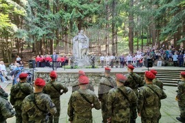 Бузлуджа - паметник - Хаджи Димитър