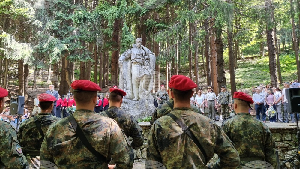 Бузлуджа - паметник - Хаджи Димитър