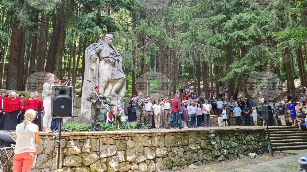 Бузлуджа - паметник - Хаджи Димитър
