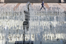 Горещо време