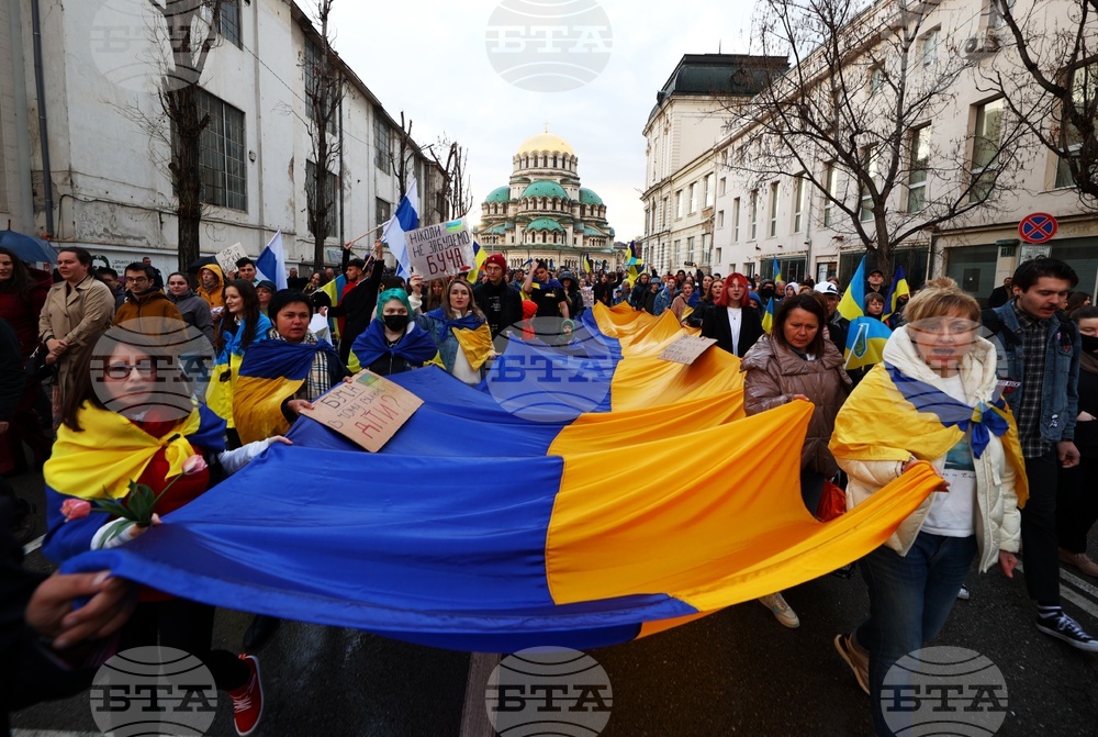 Peaceful March in Support of Ukraine Held in Sofia