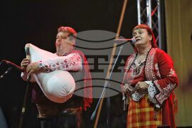 Рожен - събор - Валя Балканска - Петър Янев