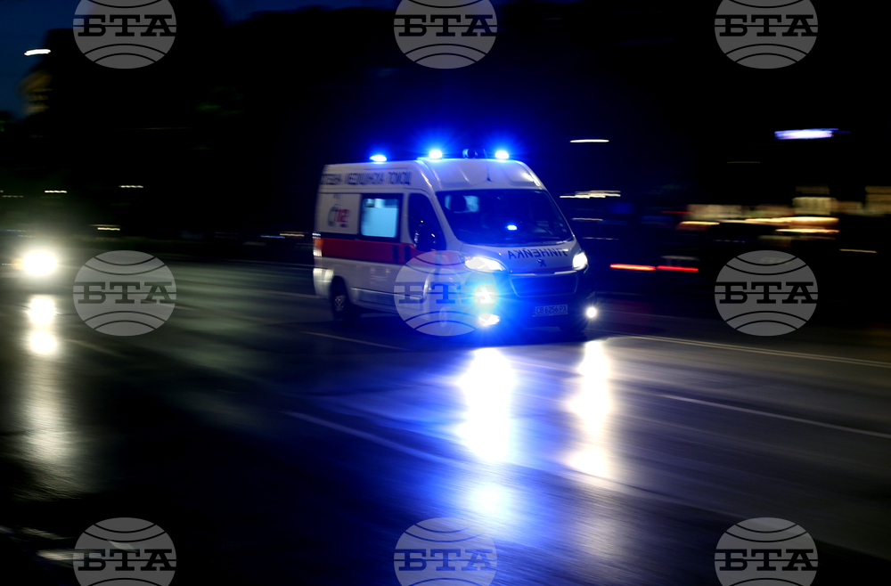Ten Illegal Migrants Injured in Car Crash Near Yambol