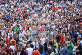 Рожен - събор - посетители