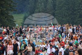 Рожен - събор - посетители