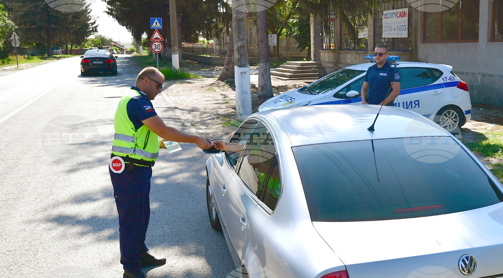 Село Малко Йонково - специализирана полицейска операция - линеен контрол