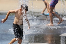 Горещо време