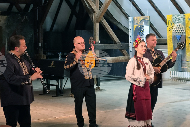 Варна - ММФ "Варненско лято" - фолклорен концерт