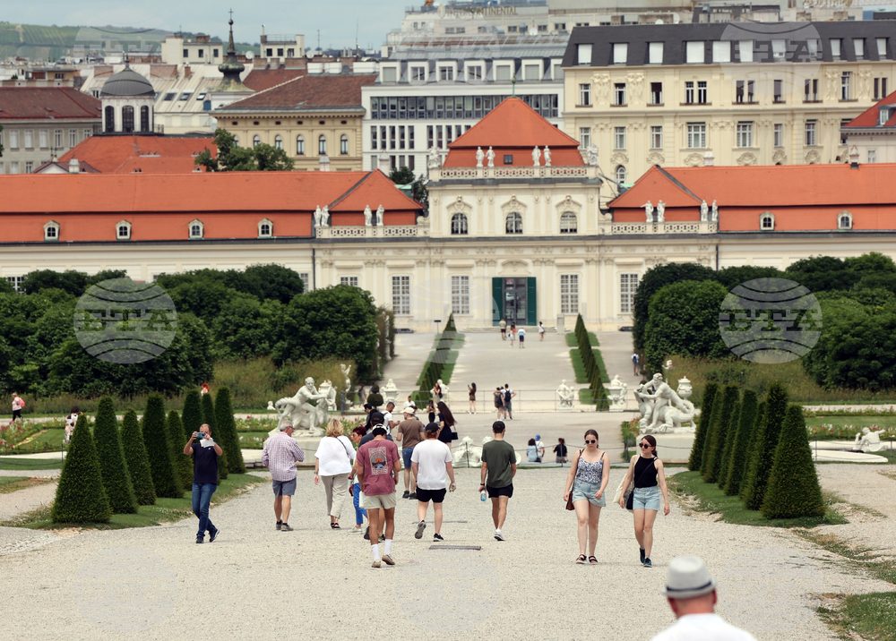 Бюджетният дефицит на Австрия ще е 4,2 процента от БВП през 2026 г., прогнозира финансовият министър Маркус Мартербауер