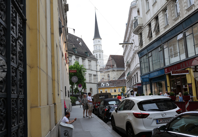 АПА: Търговската камара отново предупреди за криза на пазара на имотите във Виена