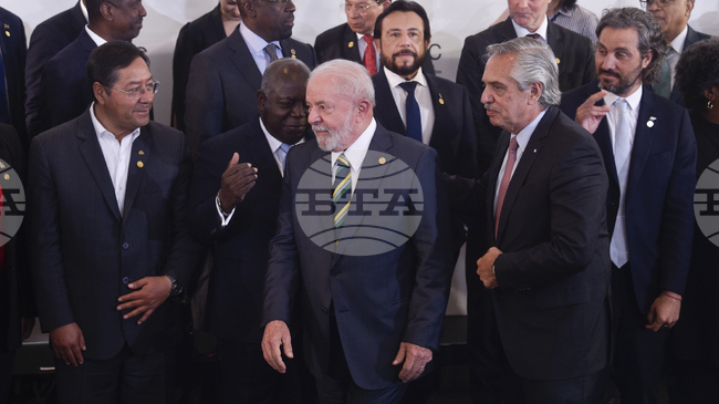 Лидери от ЕС и Латинска Америка се събират на двудневна среща на върха в момент на напрежение, породено от действията на САЩ в Карибско море 