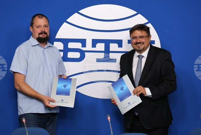 Национален пресклуб на БТА София - НАИМ - БТА - договор - подписване