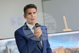 Летище София - Фотоизложба "Испания, по-близо"