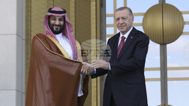 Турция се стреми да се присъедини към отбранителния съюз на Саудитска Арабия и Пакистан, твърдят източници