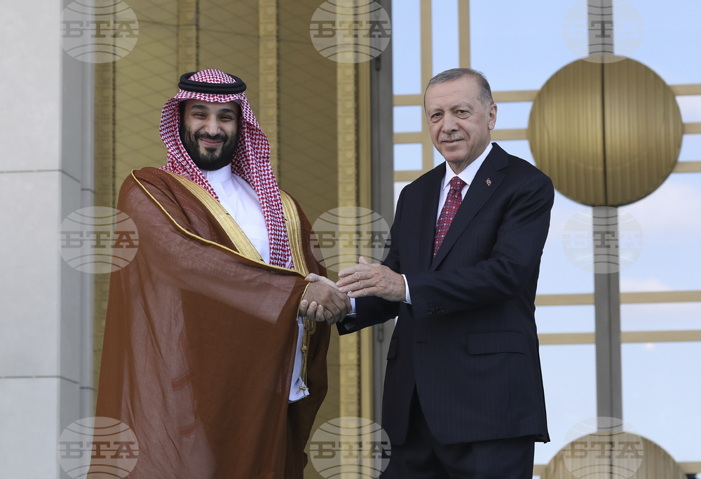 Турция се стреми да се присъедини към отбранителния съюз на Саудитска Арабия и Пакистан, твърдят източници