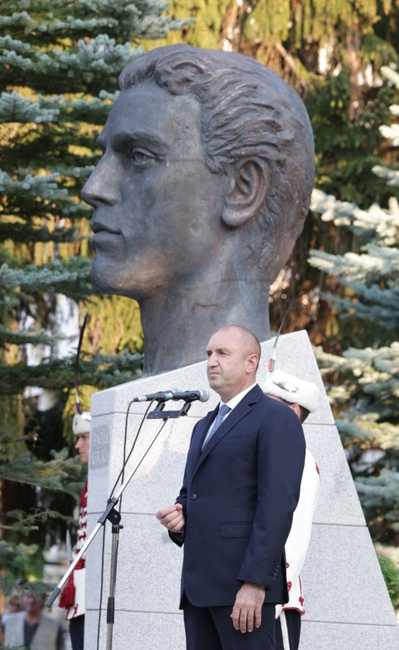 Президентът: Троянският край още помни непоклатимата вяра на Васил Левски в равенството пред закона и в човешкото достойнство