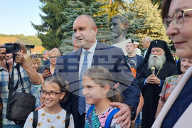 Троян - паметник на Васил Левски - откриване