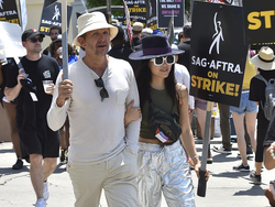 Hollywood Strikes