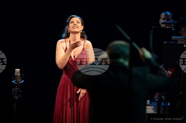 Сопрано от школата на Райна Кабаиванска ще партнира на Томас Хемпсън в в концерта му със Софийската филхармония