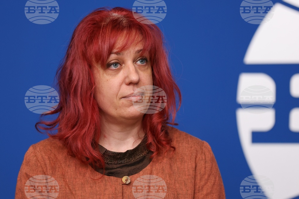 Национален пресклуб на БТА-София - връчване на благодарствени адреси