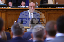 Новоизбраният управител на БНБ Димитър Радев положи клетва пред Народното събрание