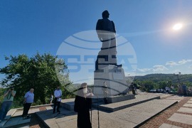Ловеч - Васил Левски - годишнина - Ловчански митрополит Гавриил