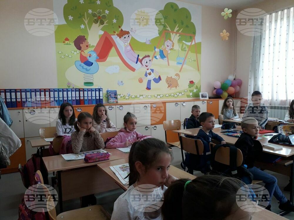 Учебната години ще завърши присъствено, ако няма нова епидемична вълна